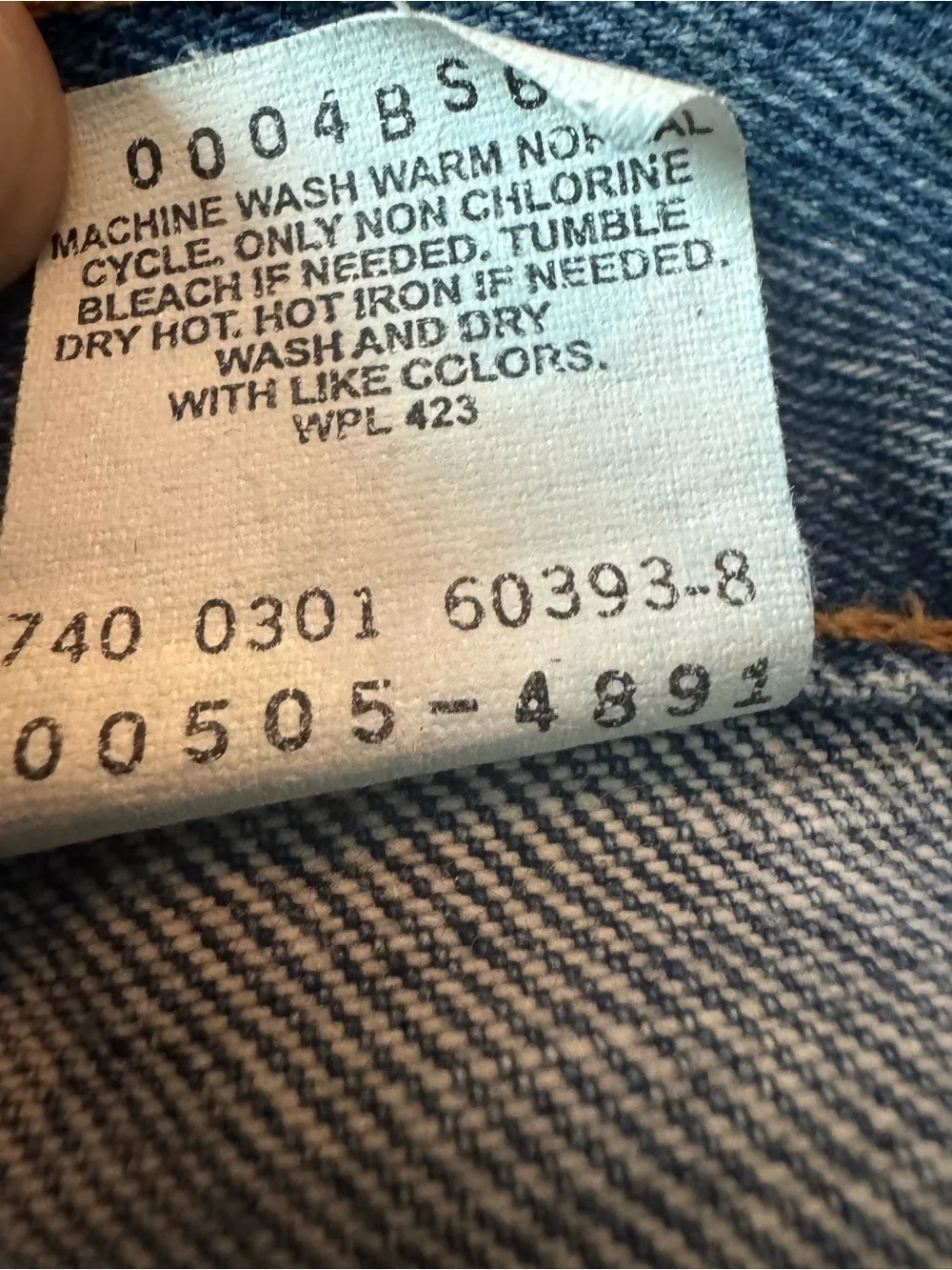 Levi’s vintage Y2K 2001 505 regular fit jeans 40x32 excellent condition.